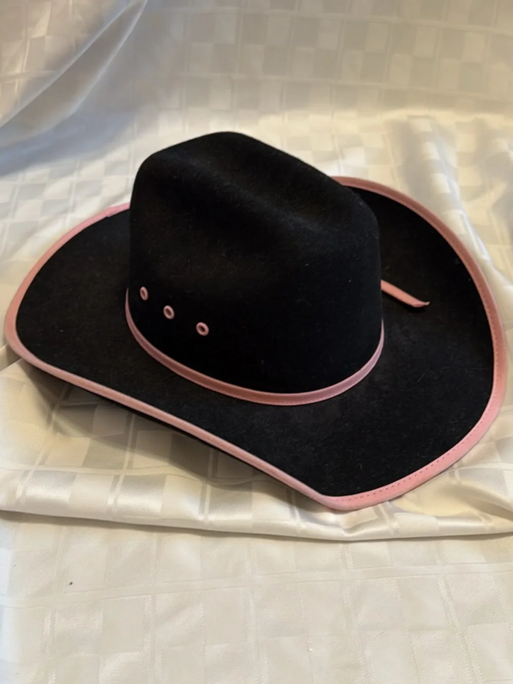 Black Felt Cowboy Hat with Pink Trim_Girls